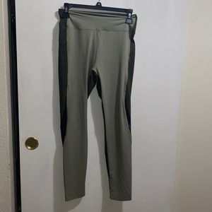 Green Ultimate PINK leggings